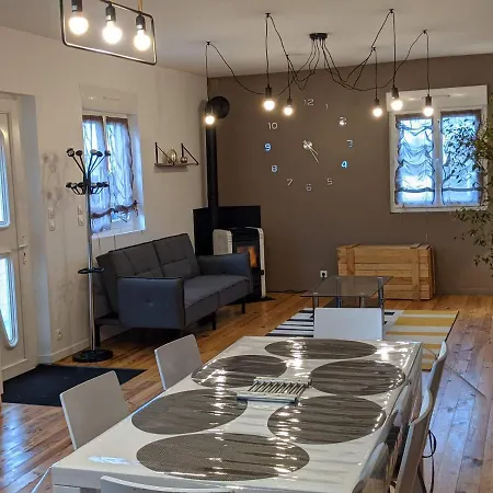 Appartement Au Rez-de-chaussée Style Industriel Dans Quartier Calme *